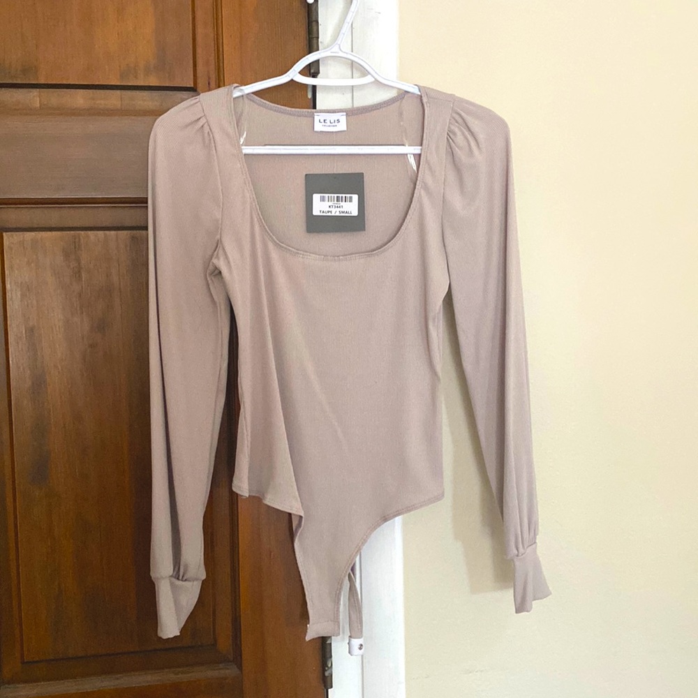 Long sleeve scoop neck bodysuit